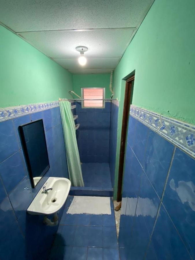 Hospedaje Catalinass Liberia Habitación foto